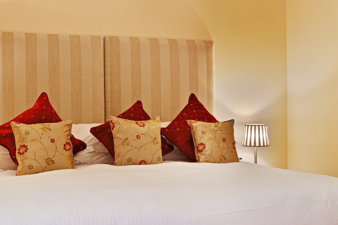 Glencoe House — interior and exterior view 2