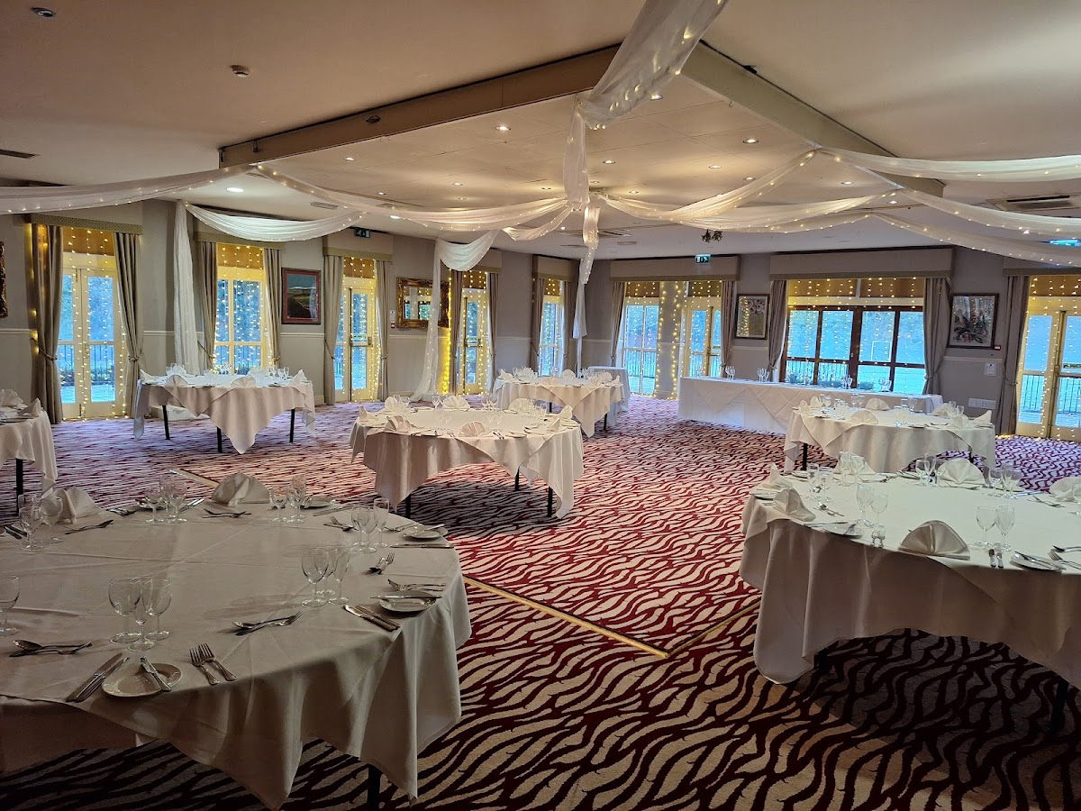 Bagden Hall — interior and exterior view 4