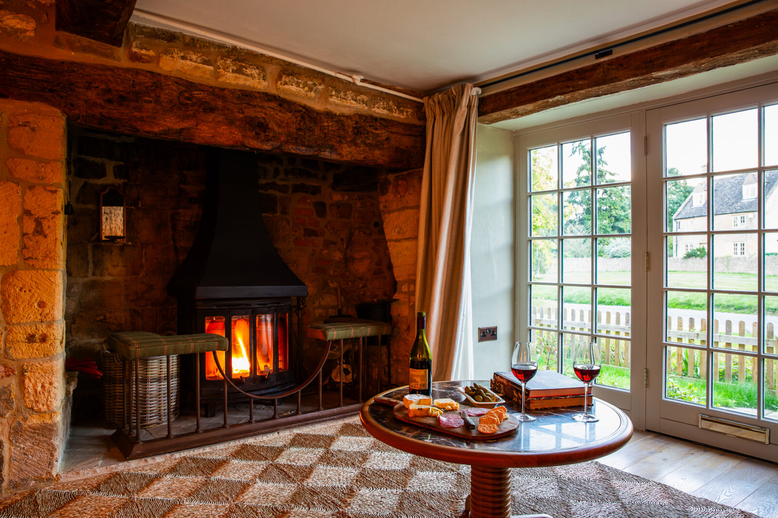 Todthatch — interior and exterior view 42