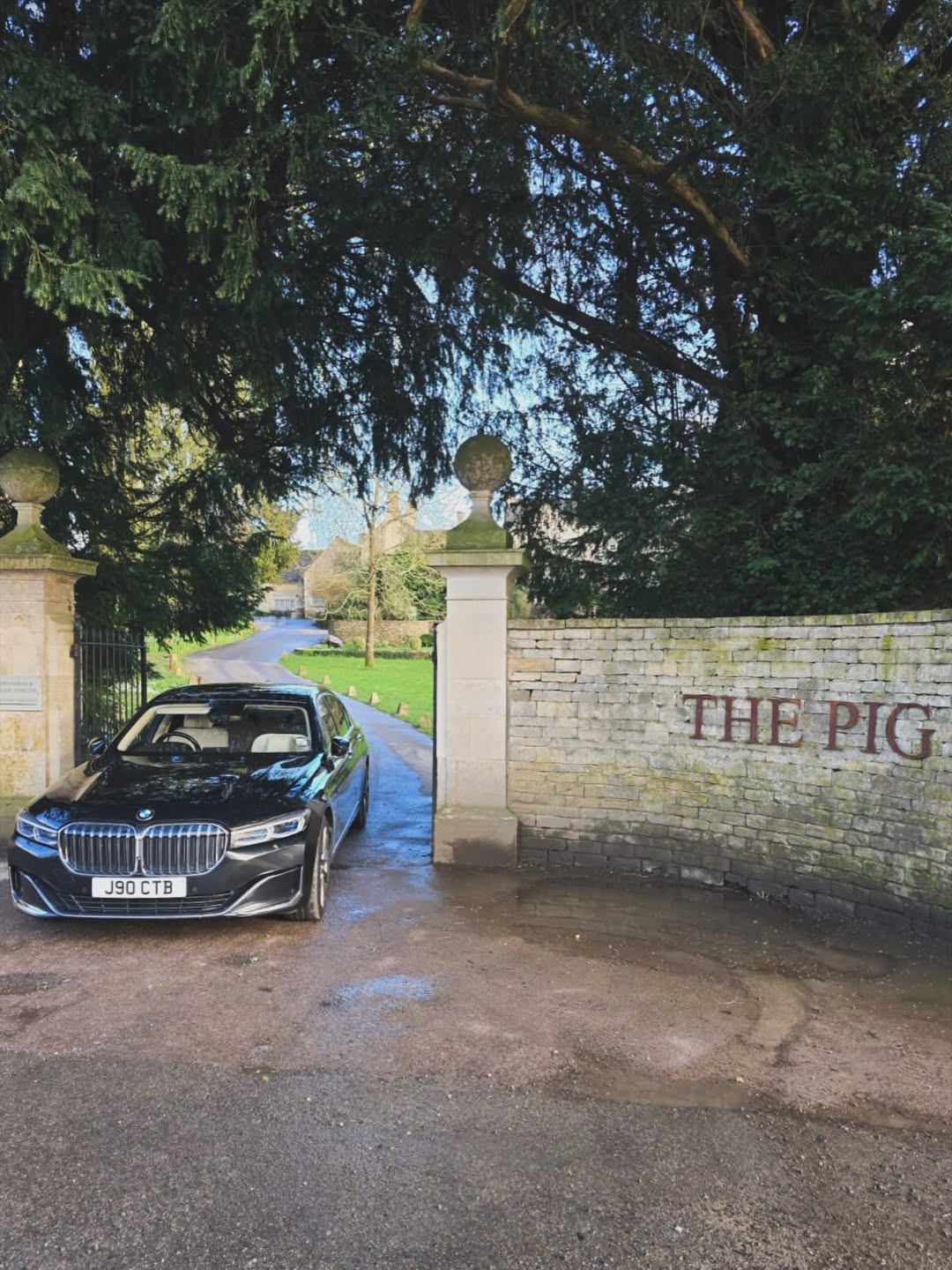 The Pig (original) — interior and exterior view 26