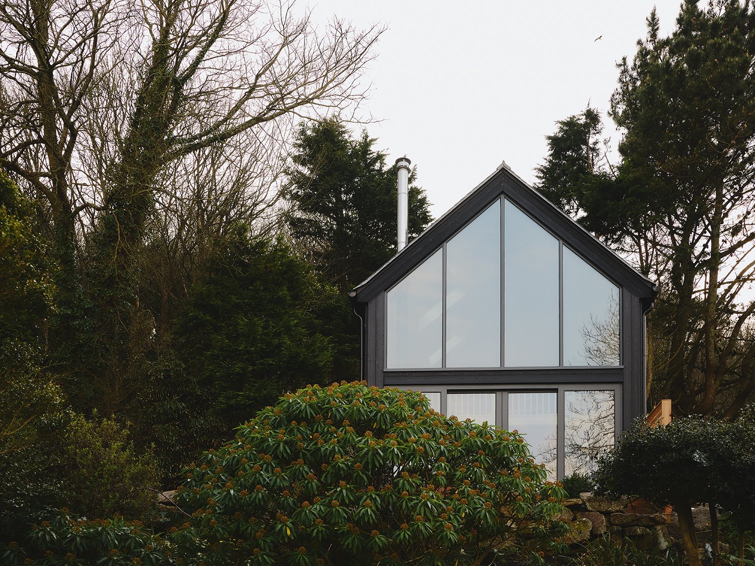 Little Pembroke Newlyn — interior and exterior view 10