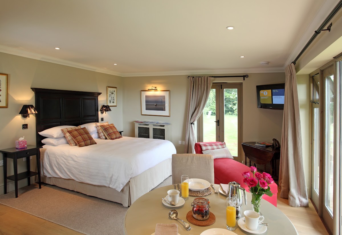 Magazine Wood — interior and exterior view 6