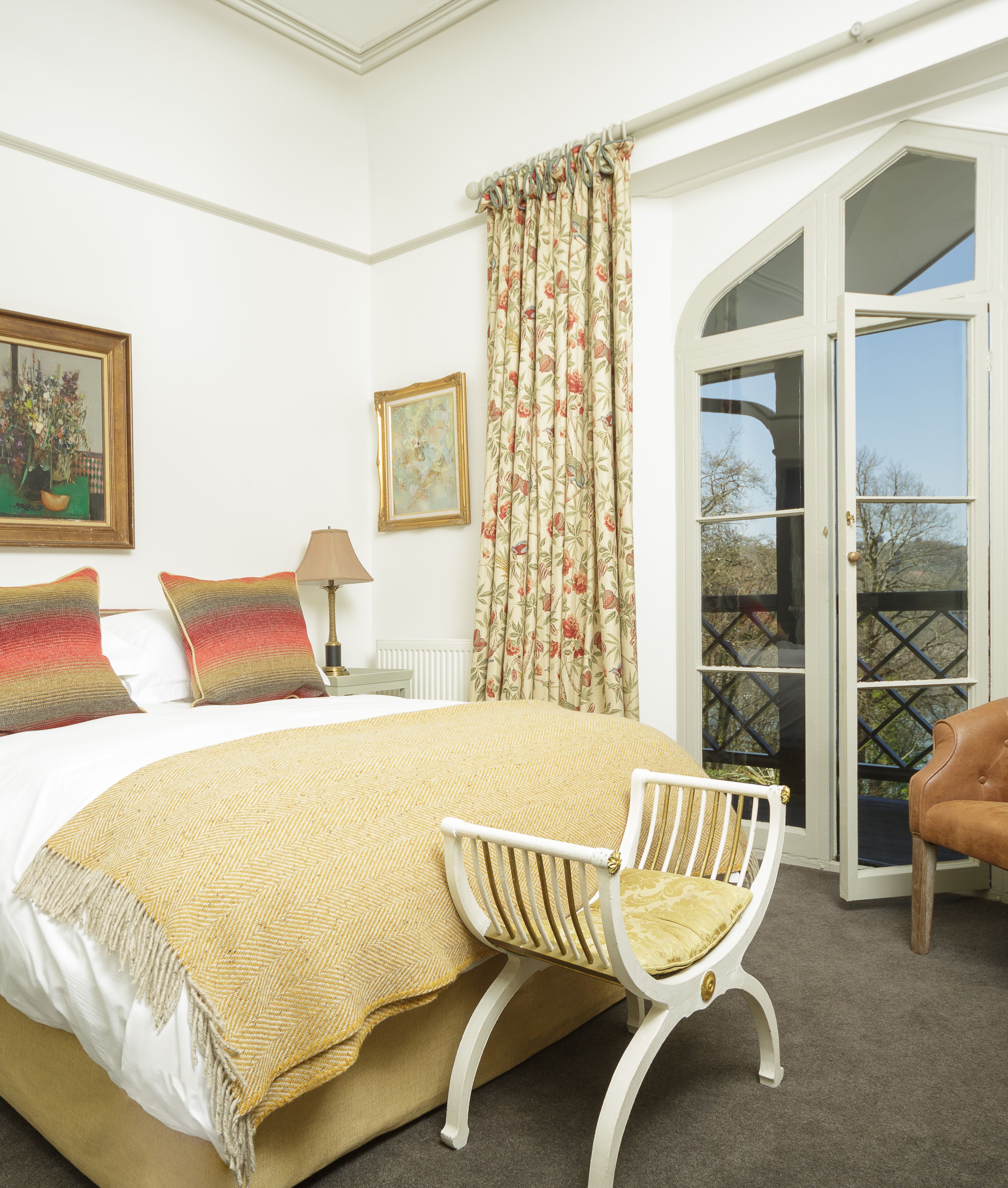 Cary Arms & Spa — interior and exterior view 19