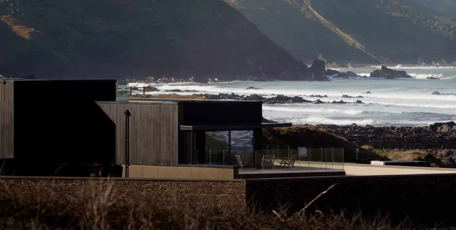 Gaia — interior and exterior view 7