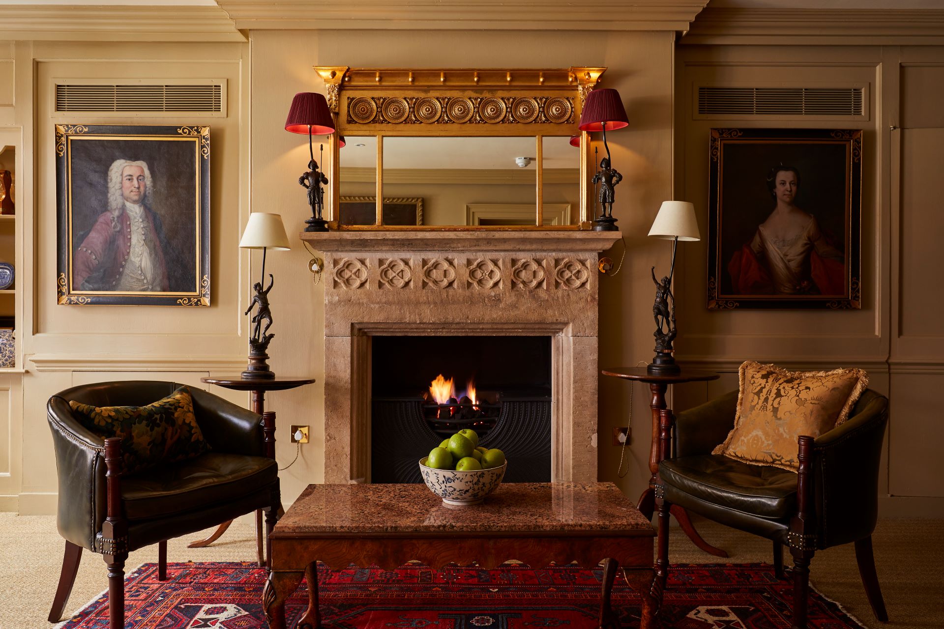 Hazlitt's — interior and exterior view 20