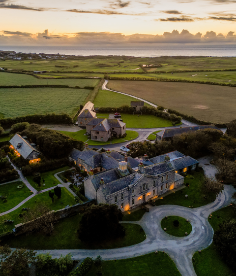 The Pig at Harlyn Bay — interior and exterior view 7