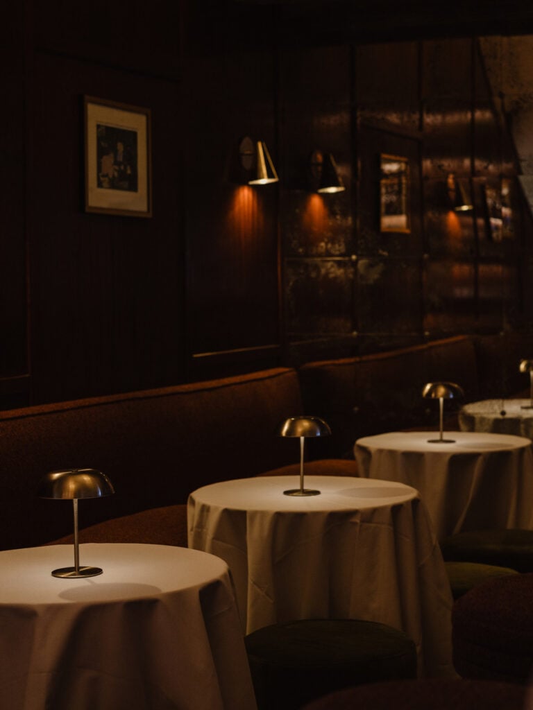 Updown Farmhouse — interior and exterior view 7