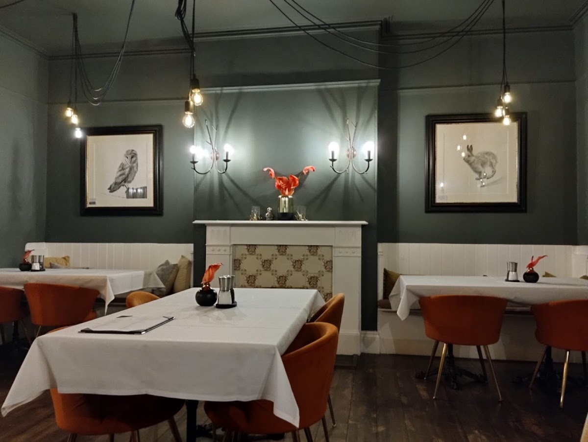 Blakeney House — interior and exterior view 6