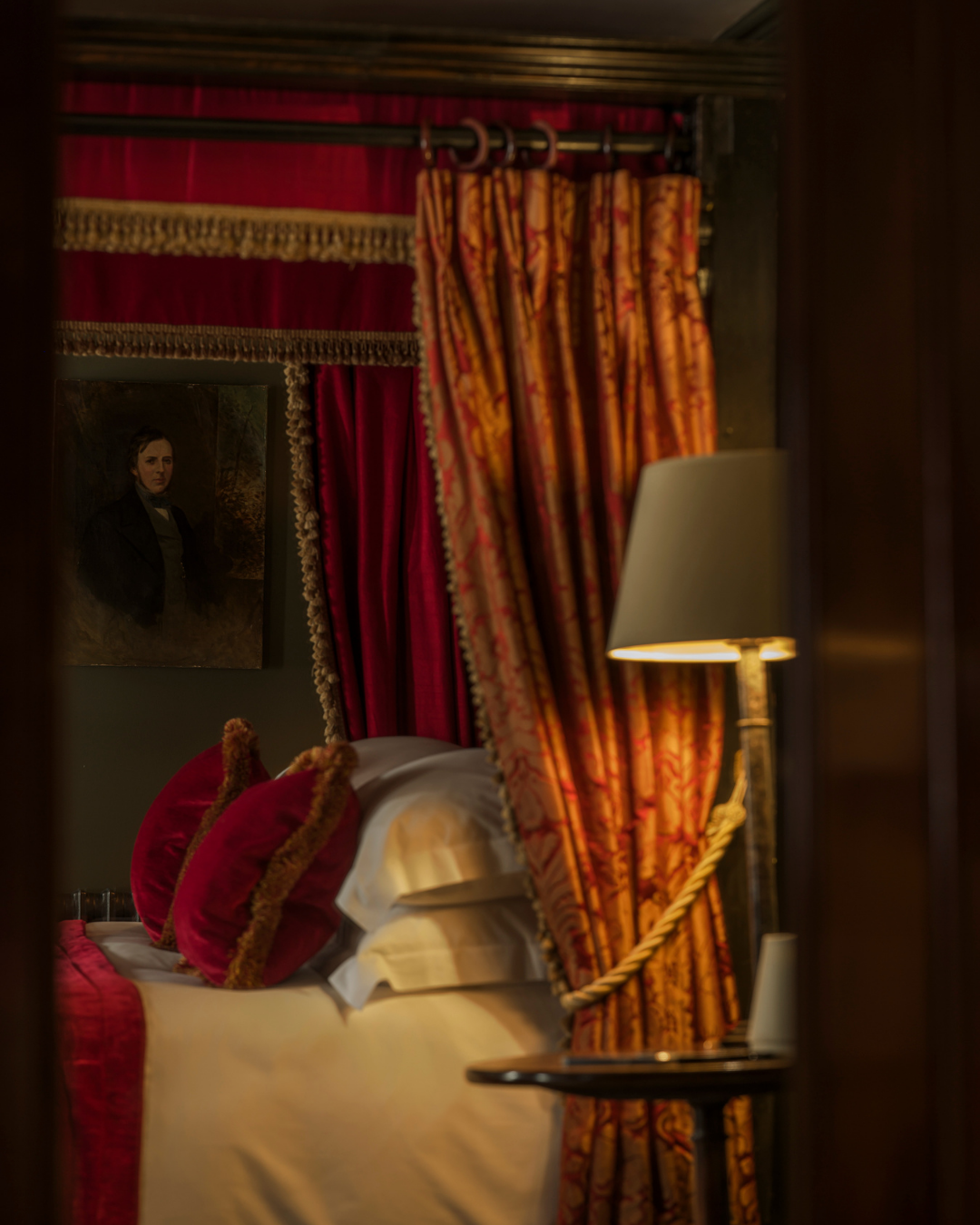 Hazlitt's — interior and exterior view 11