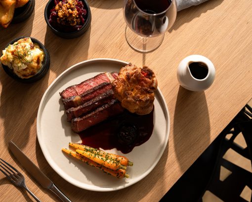 The Scarlet — interior and exterior view 14