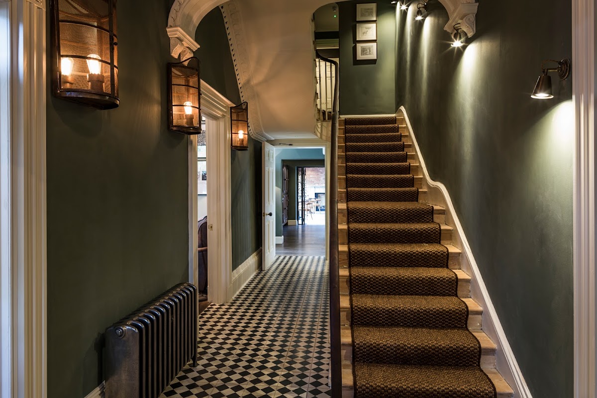 No. 38 The Park — interior and exterior view 5