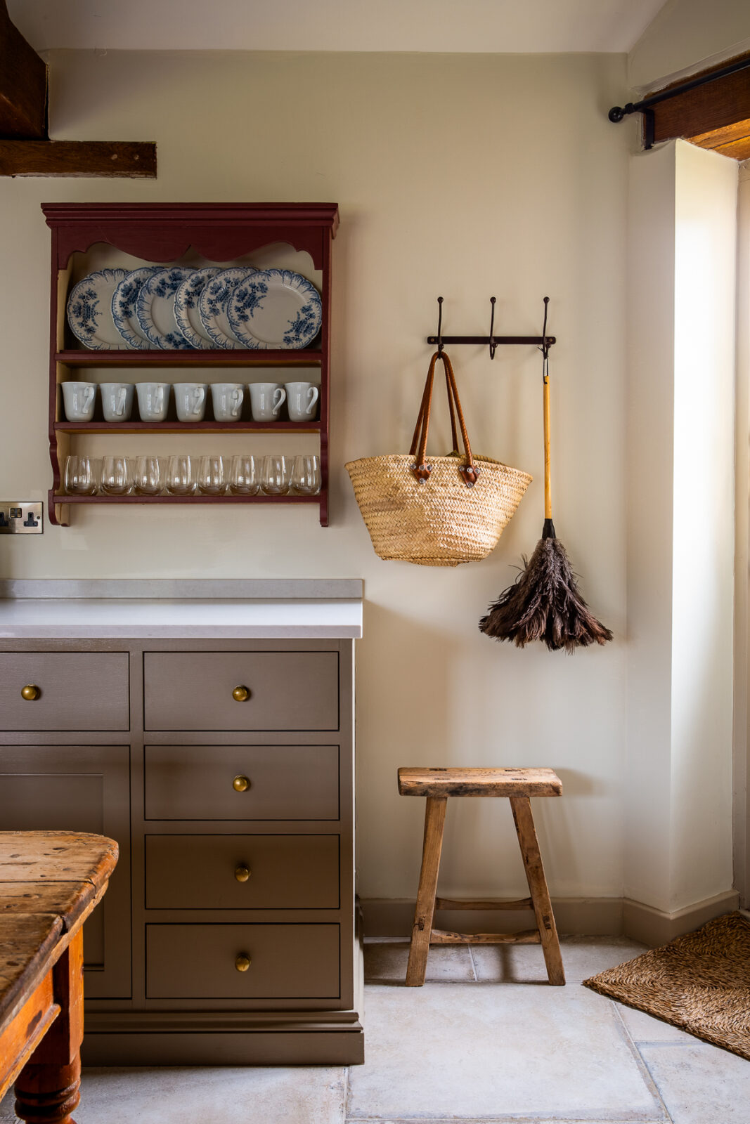 Todthatch — interior and exterior view 51