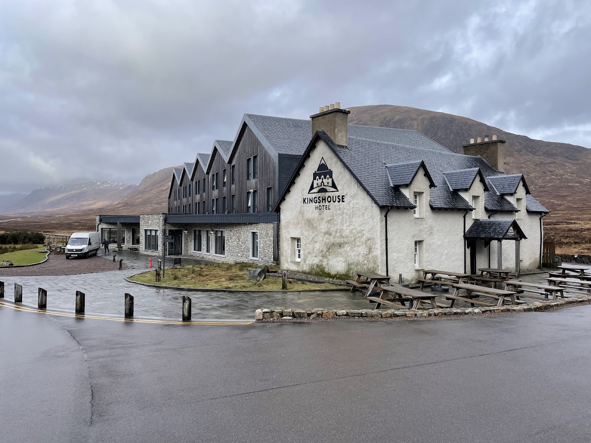 Kingshouse Hotel — interior and exterior view 4