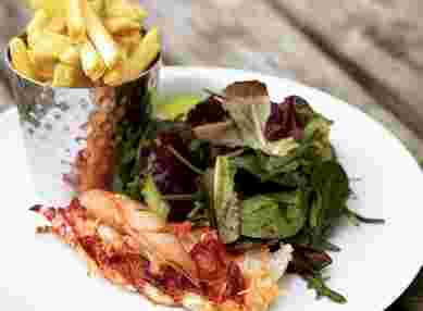 The King's Head Letheringsett — interior and exterior view 13