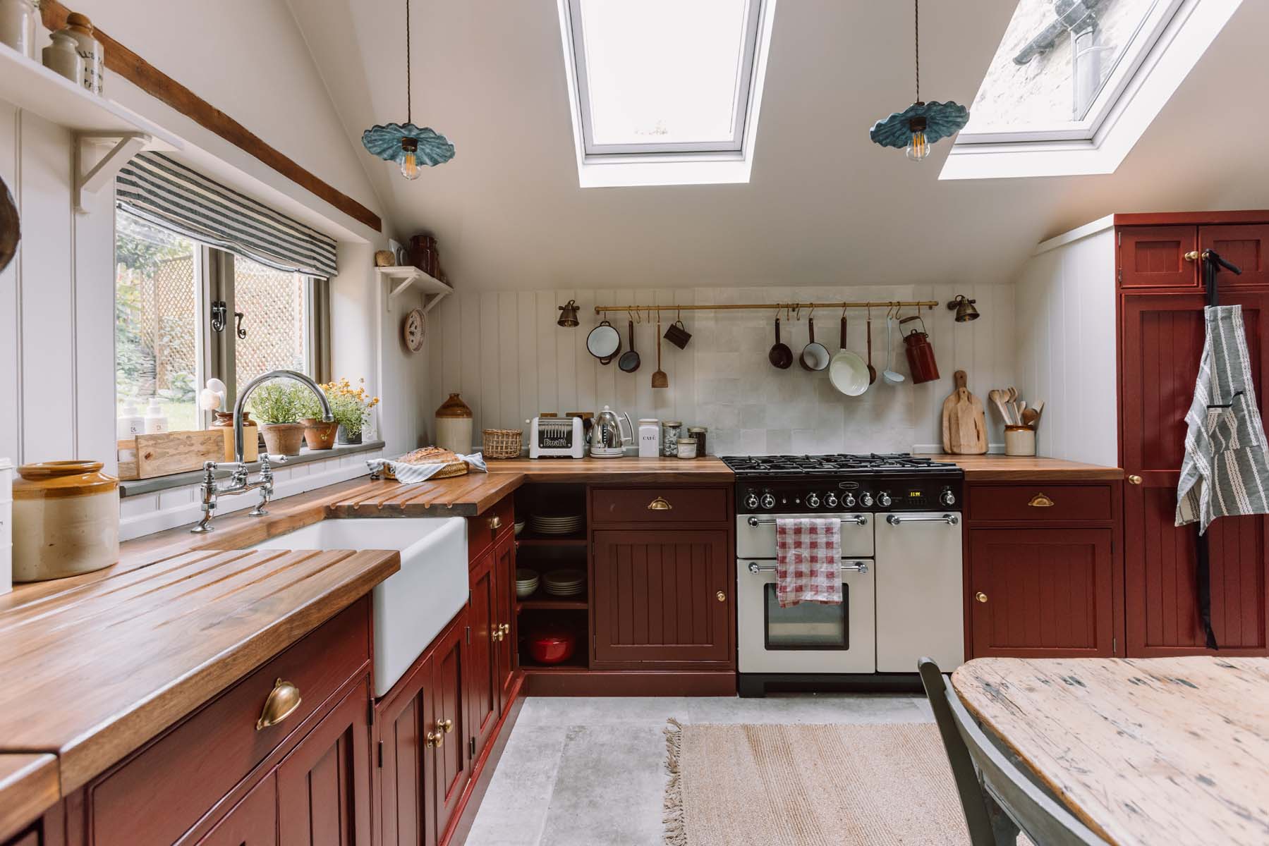 Todthatch — interior and exterior view 71