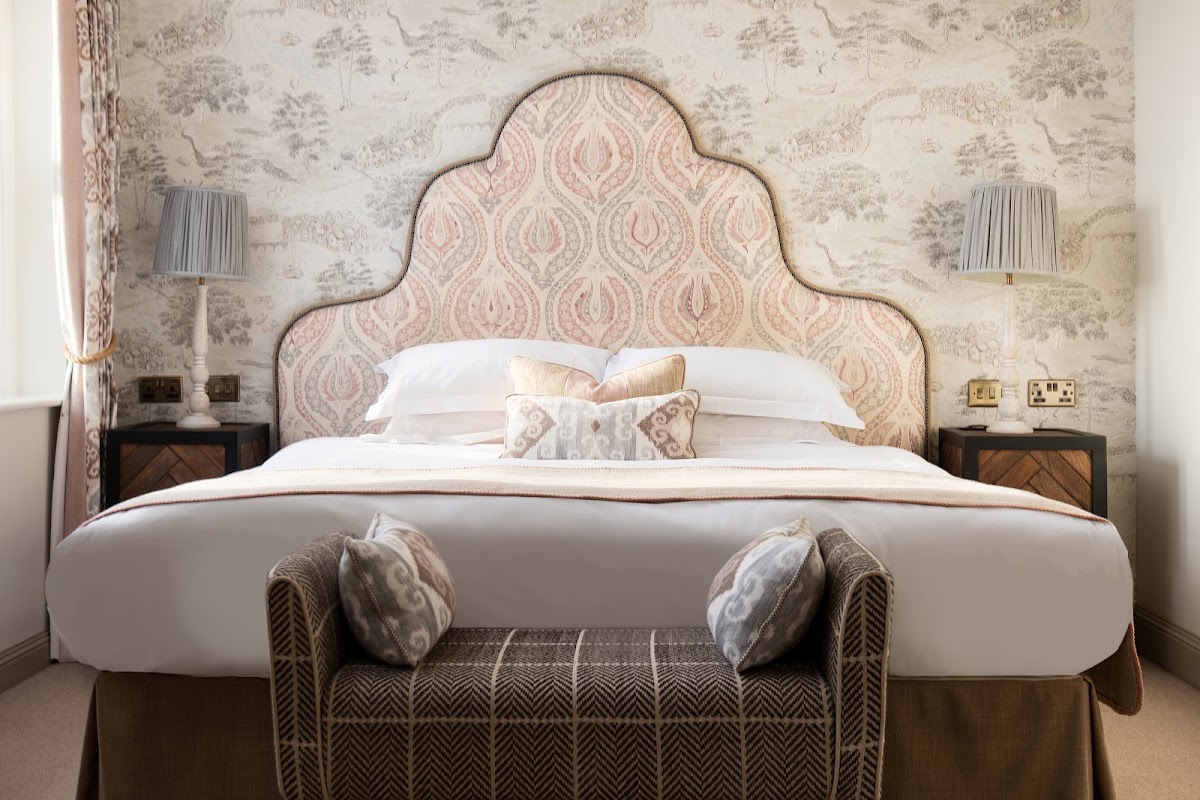 Beadnell Towers & Kitchen — interior and exterior view 4