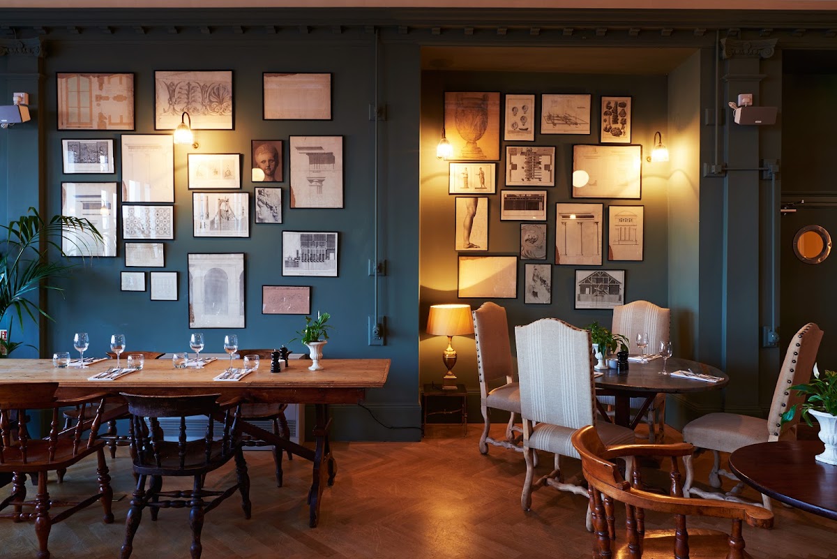 Albion House — interior and exterior view 4