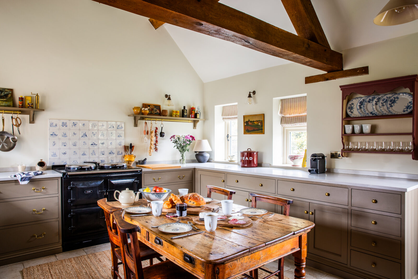 Todthatch — interior and exterior view 40