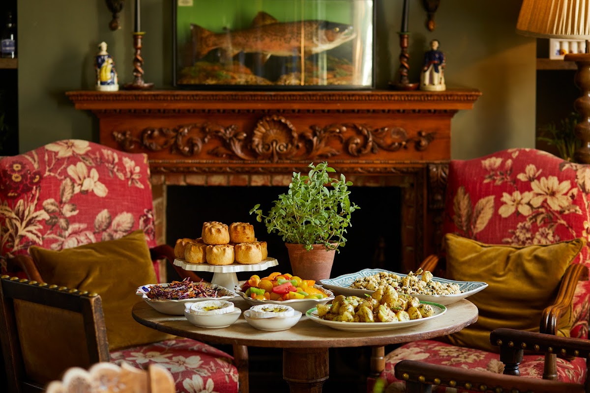 The Pig in the Wall — interior and exterior view 4