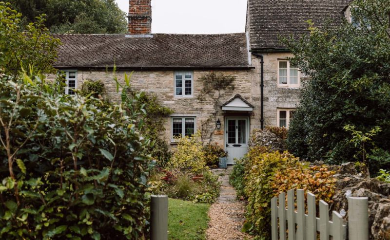 Todthatch — interior and exterior view 68