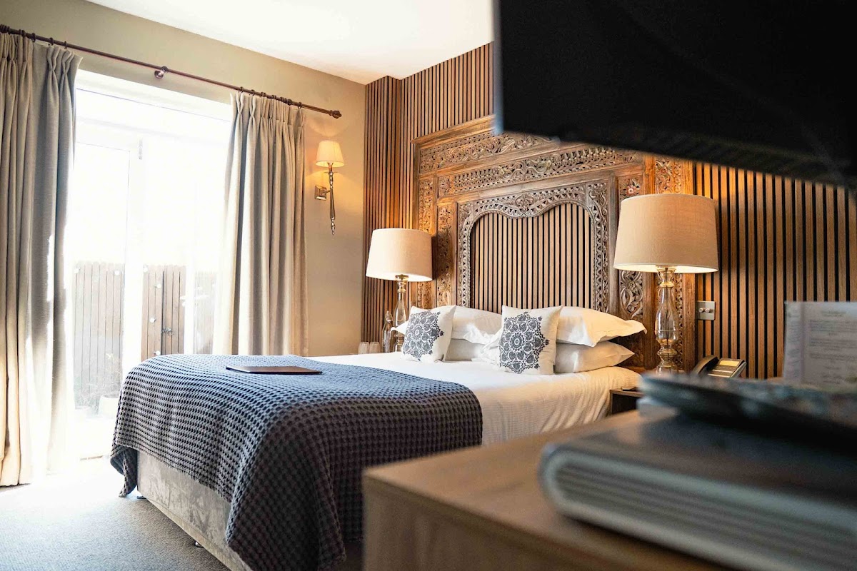 Yorebridge House — interior and exterior view 4