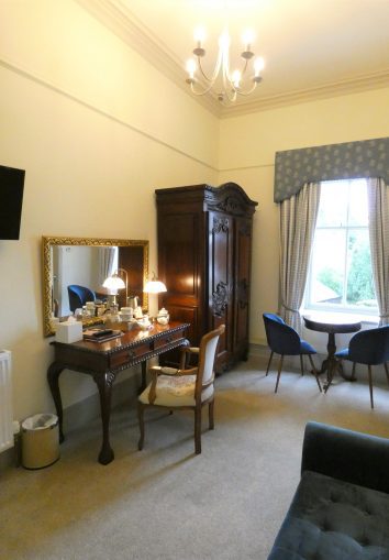 Dungallan Country House — interior and exterior view 13