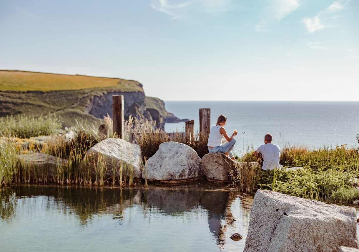 The Scarlet — interior and exterior view 8