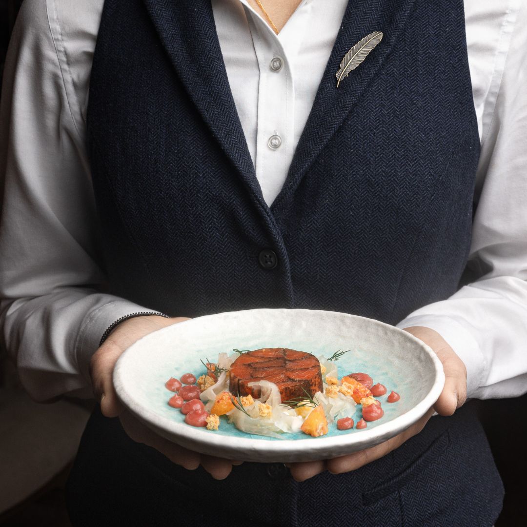 The Feathers — interior and exterior view 14