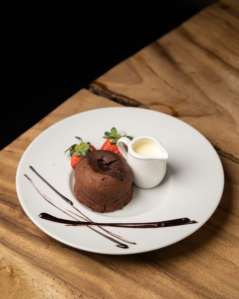 Derwent Manor Boutique Hotel — interior and exterior view 12