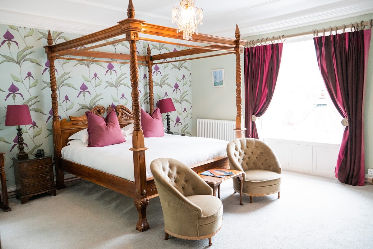 The Ollerod — interior and exterior view 4