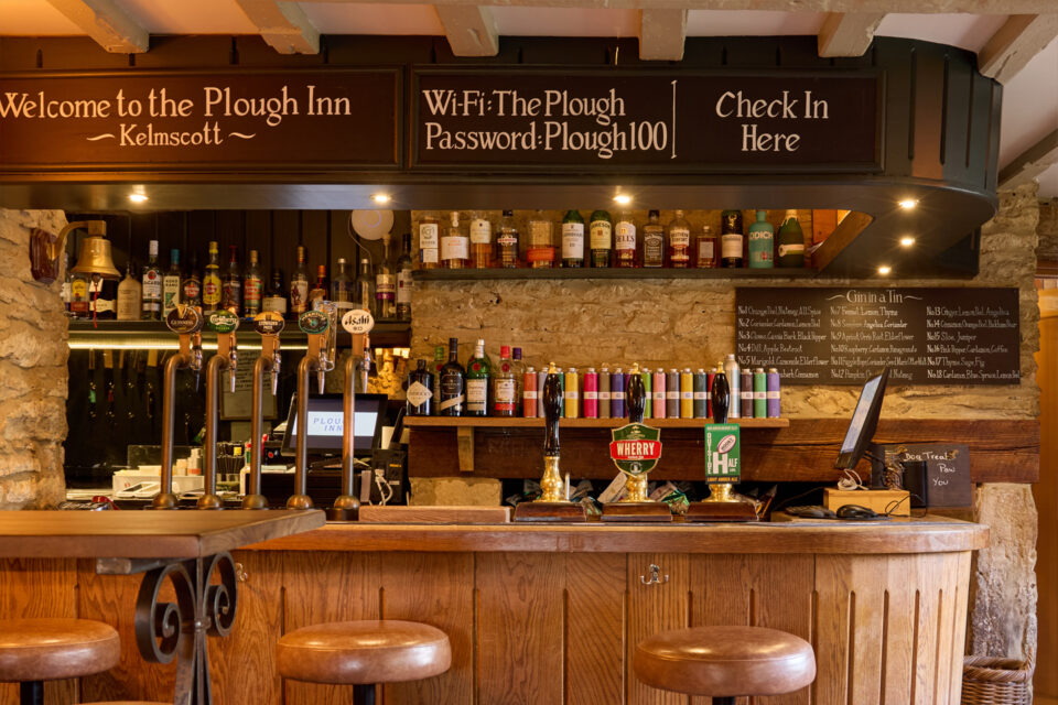 The Plough at Kelmscott — interior and exterior view 12