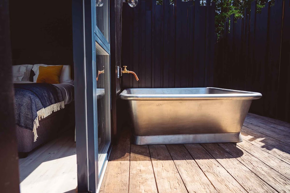 The Tawny Hotel — interior and exterior view 4