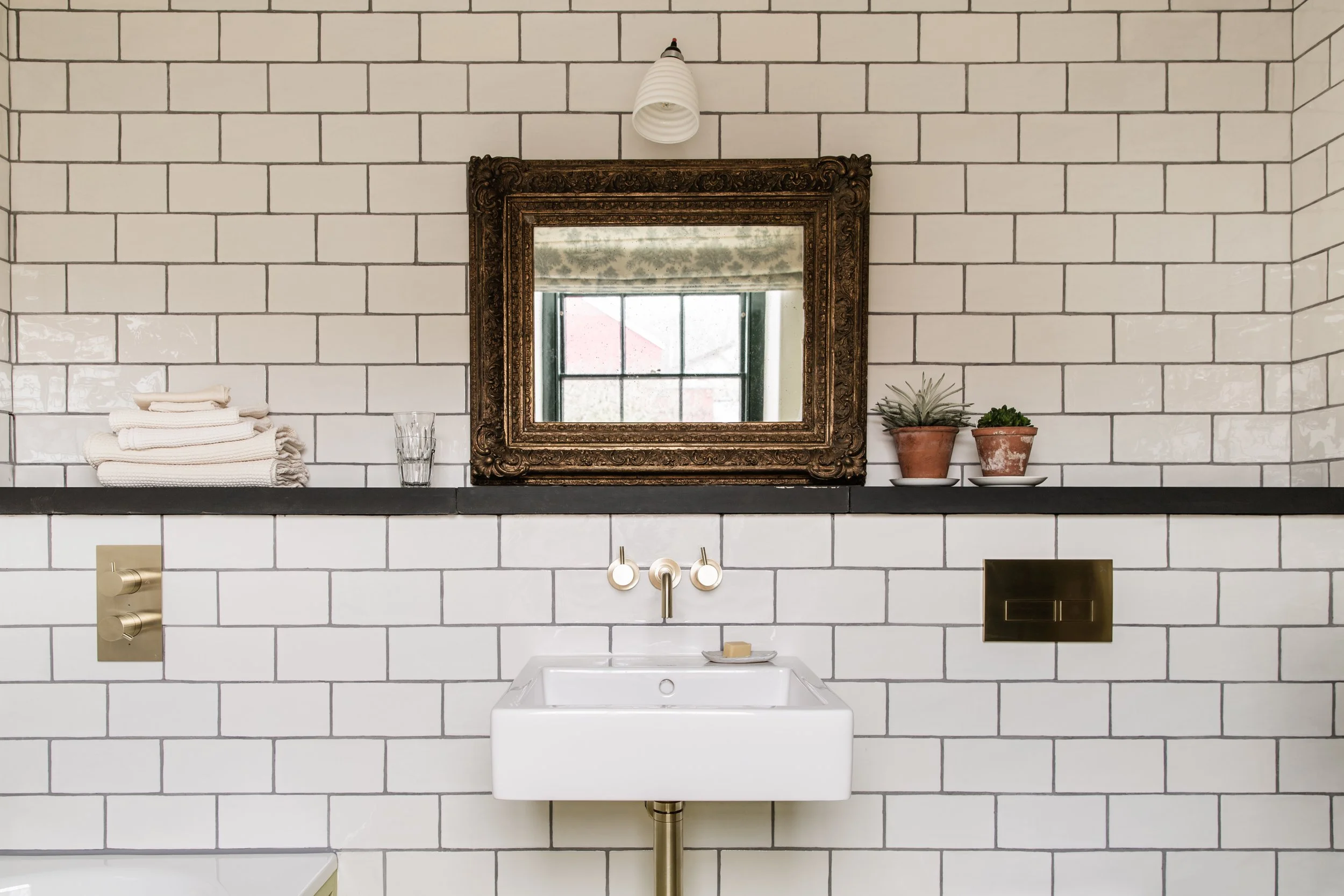 The Bull Inn — interior and exterior view 15