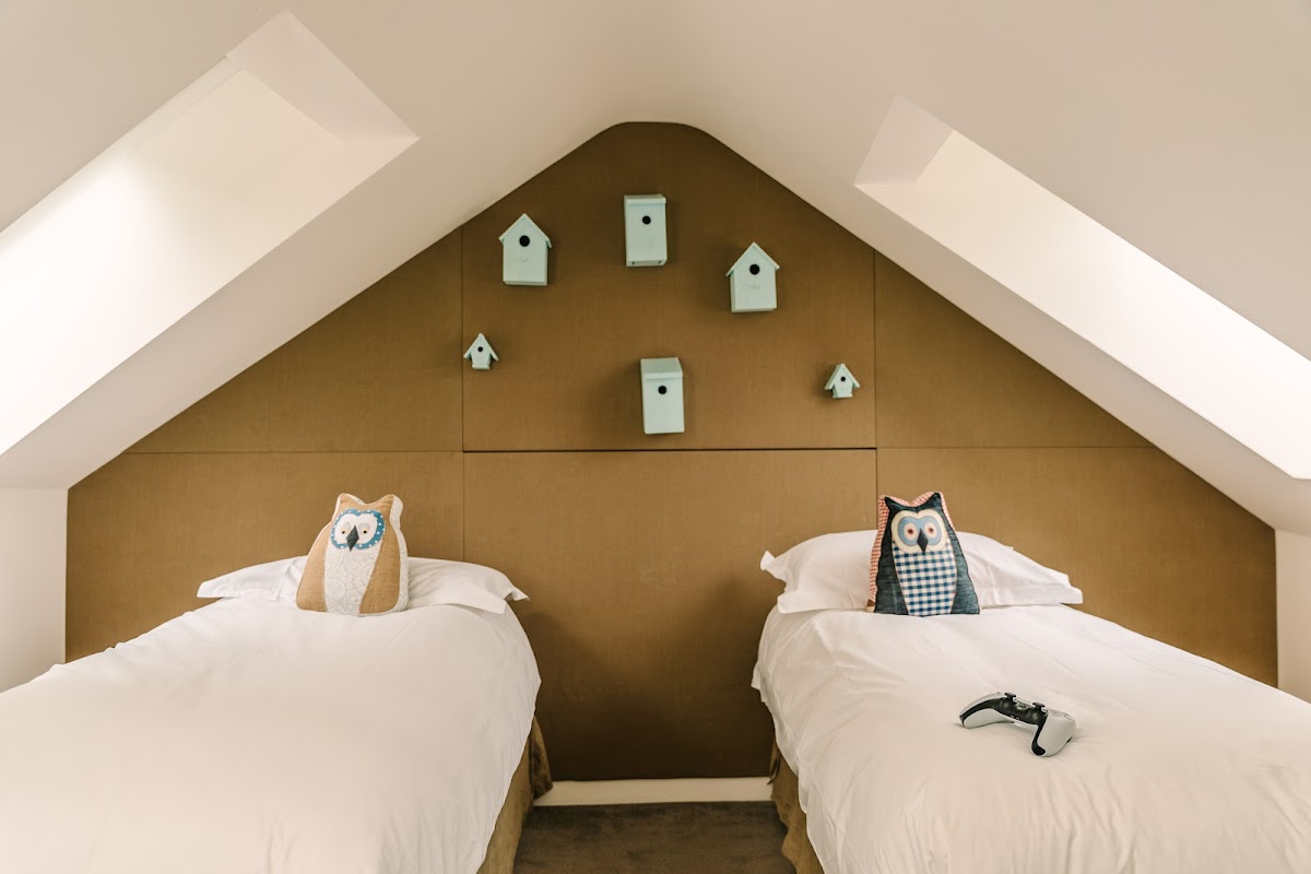 Chewton Glen Treehouses — interior and exterior view 2