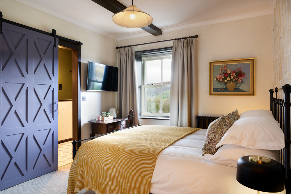 Another Place, The Lake — interior and exterior view 20