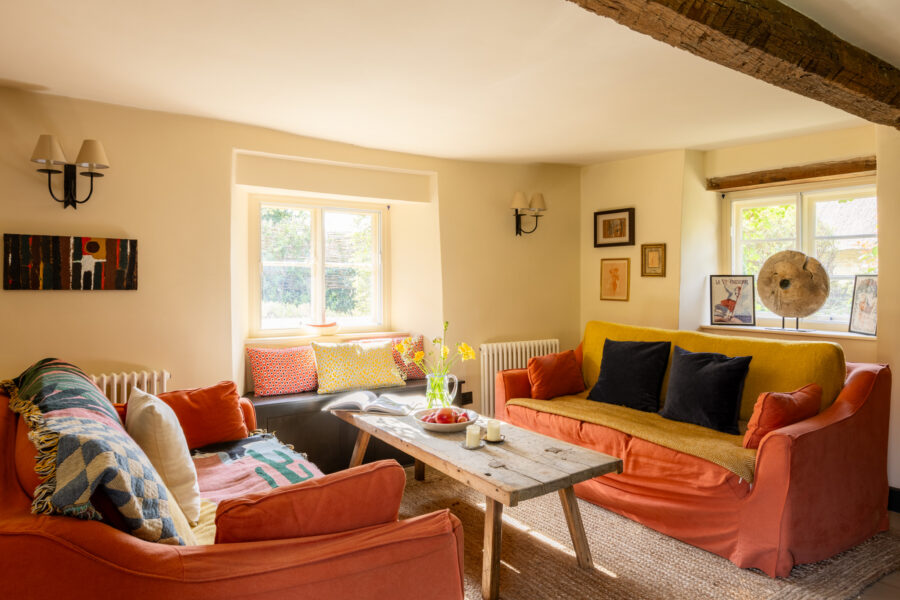 Mollie's Cottage — interior and exterior view 14