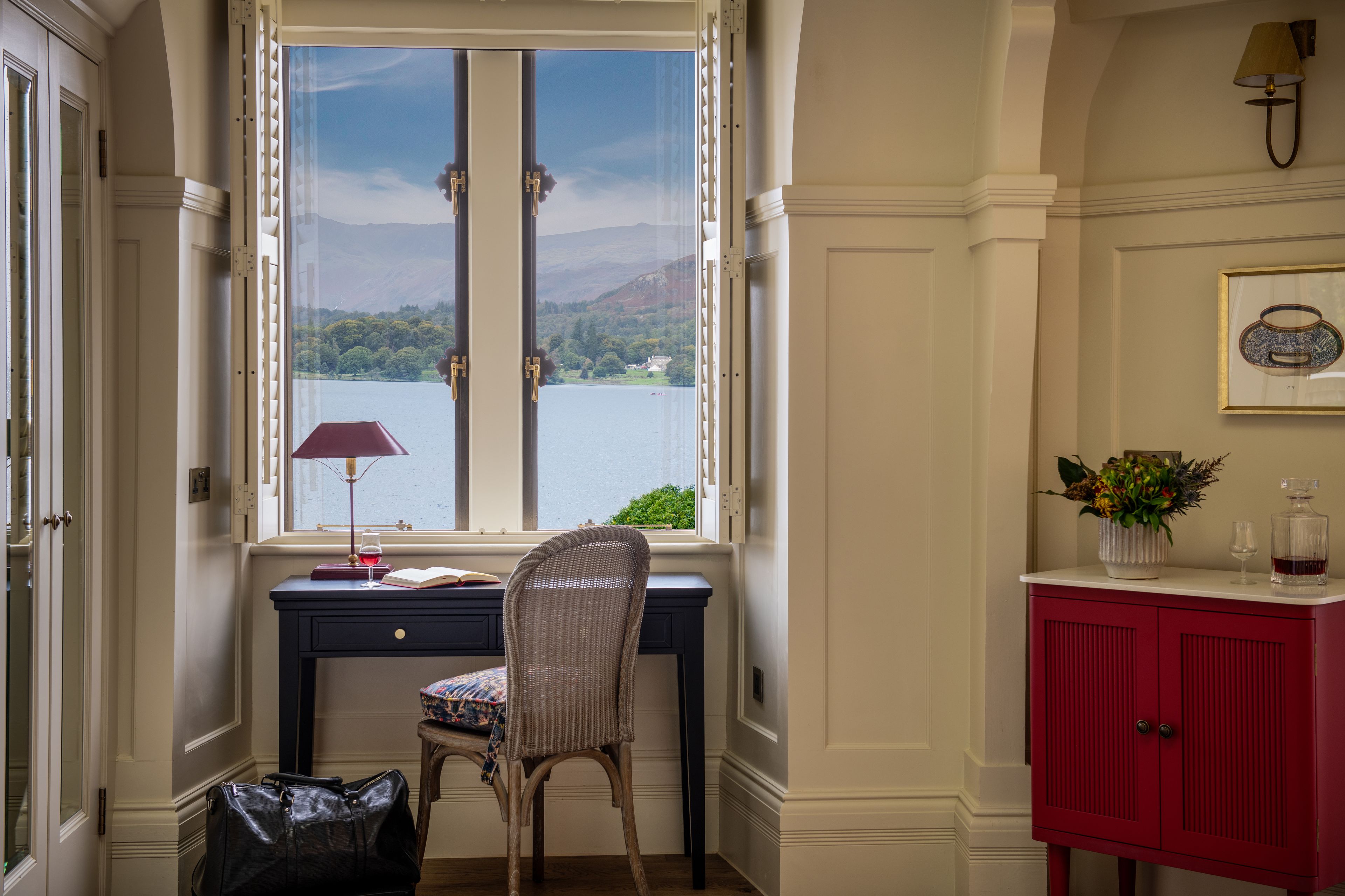 Langdale Chase — interior and exterior view 20