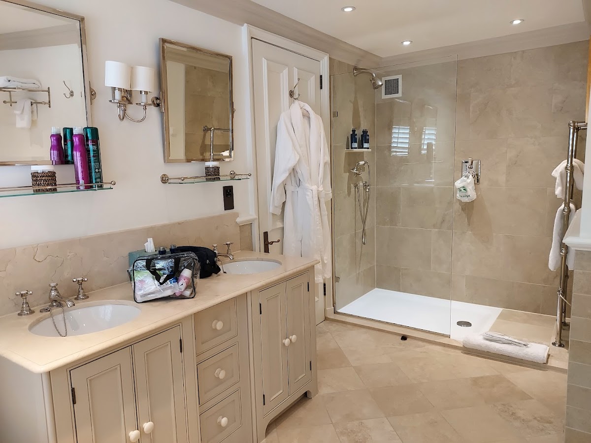 Links House at Royal Dornoch — interior and exterior view 3