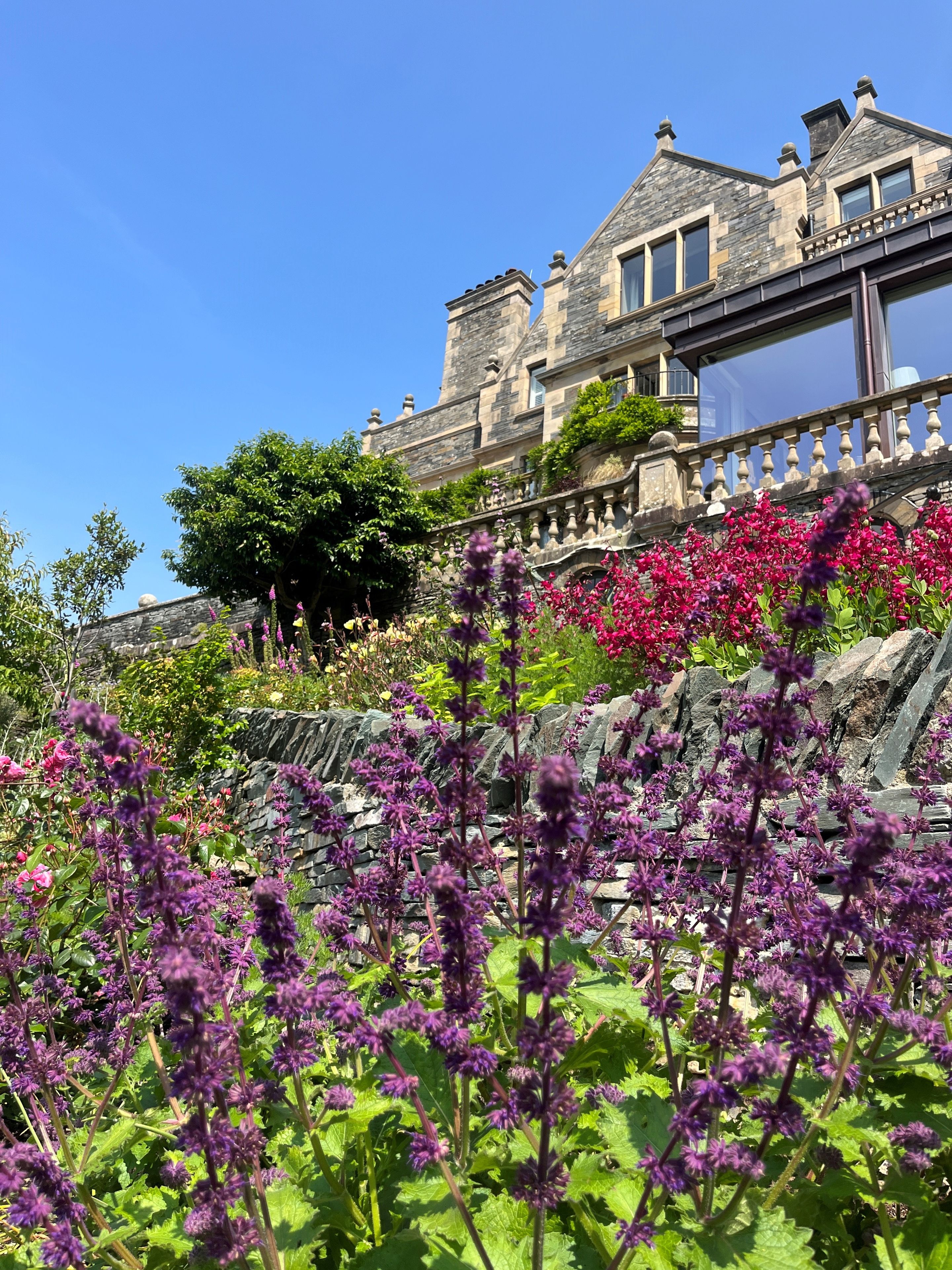 Langdale Chase — interior and exterior view 26