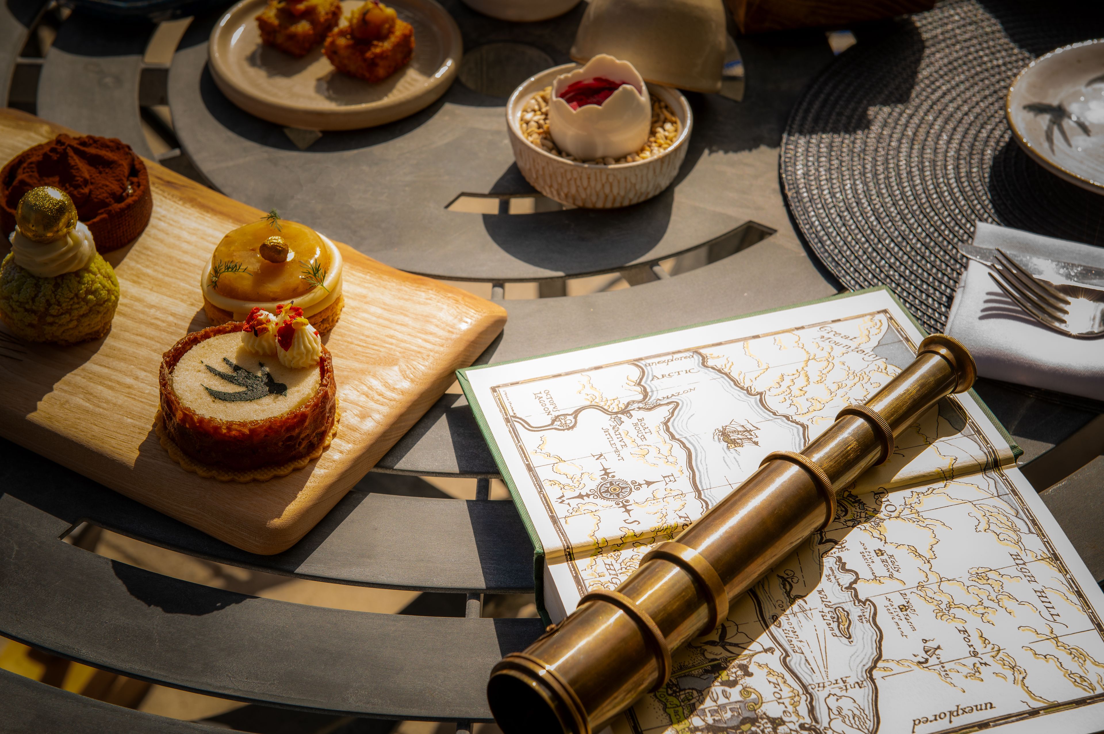 Langdale Chase — interior and exterior view 17