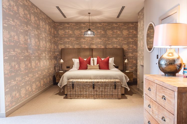 Foxhill Manor — interior and exterior view 10