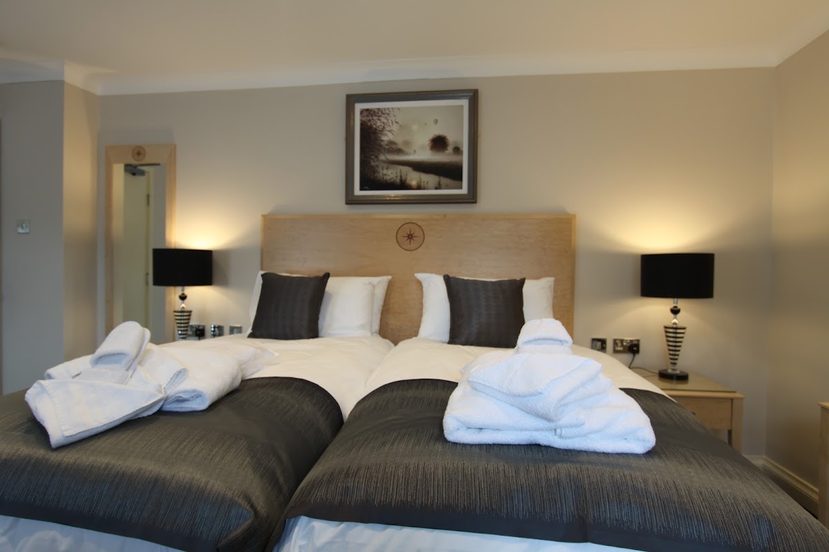 Haytor Hotel β interior and exterior view 5