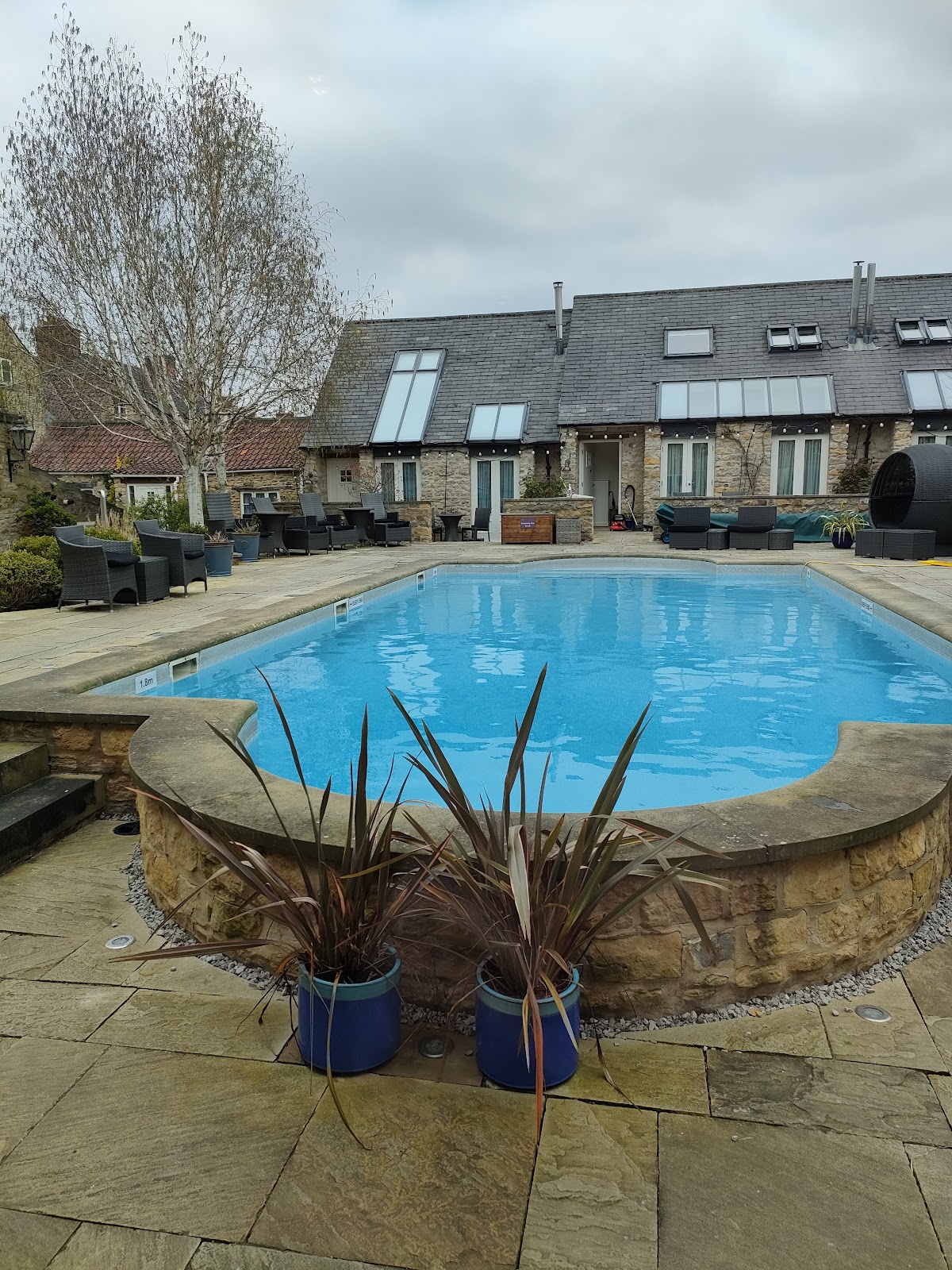 Feversham Arms Hotel & Verbena Spa — interior and exterior view 3