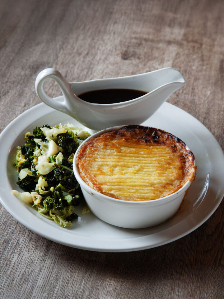 The Plough at Kelmscott — interior and exterior view 7