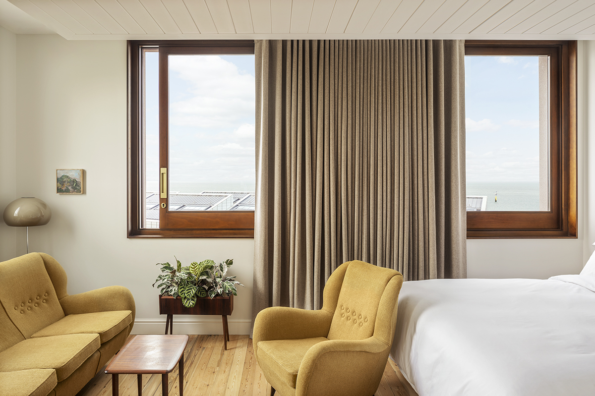 Fort Road — interior and exterior view 2