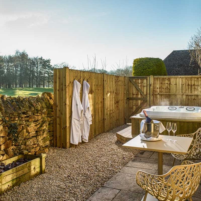 Dormy House Hotel — interior and exterior view 17