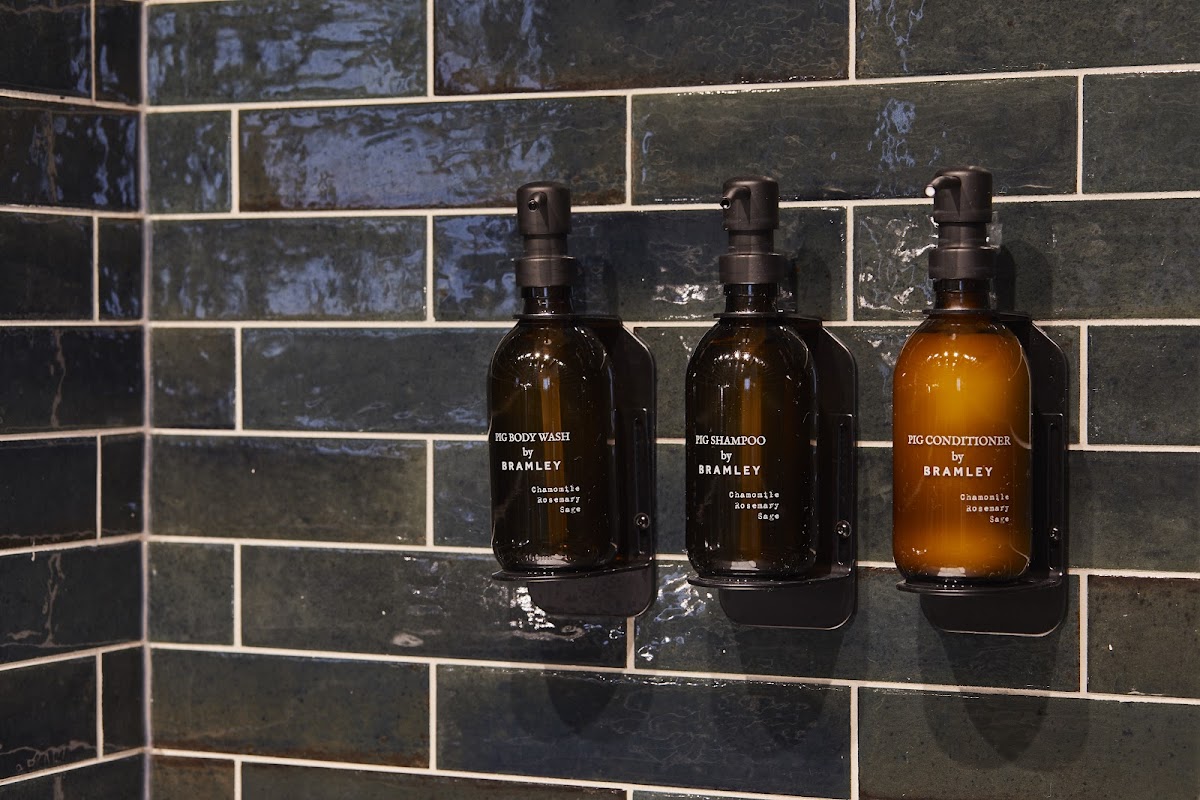 The Pig in the Cotswolds — interior and exterior view 6