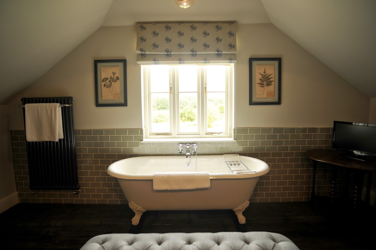 The Pig (original) — interior and exterior view 6