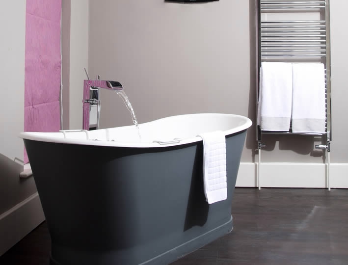 The Grosvenor Arms — interior and exterior view 3