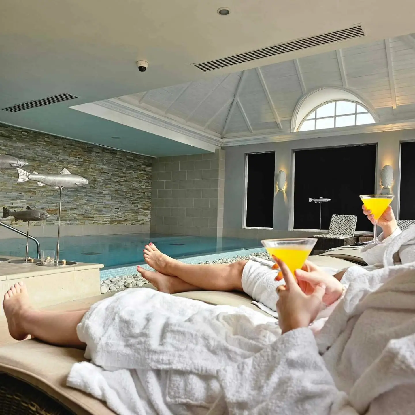 Cotswold House Hotel and Spa — interior and exterior view 5